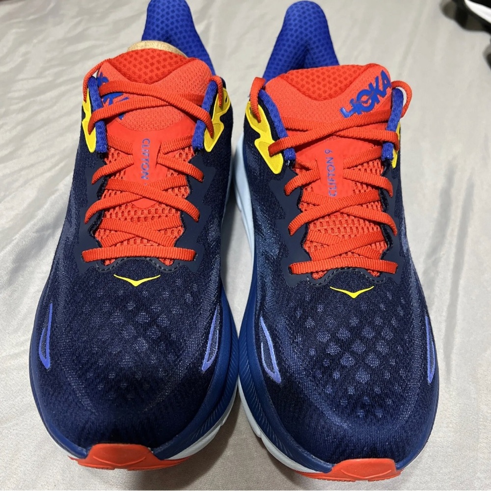 Hoka Clifton 9